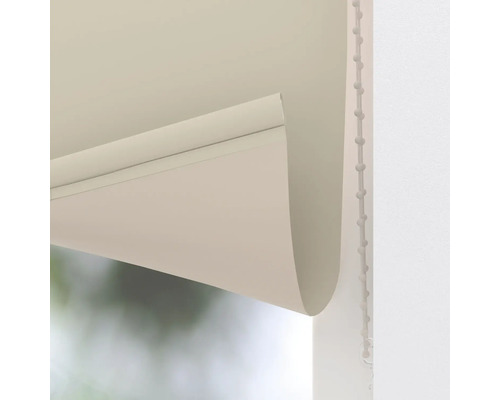 Detailný pohľad na roletu s retiazkovým ovládaním