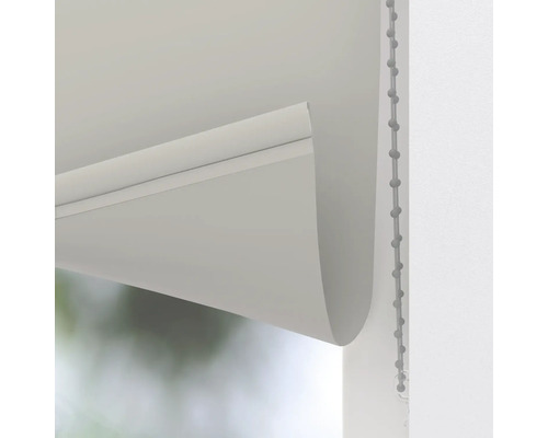 Detailný pohľad na roletu s retiazkovým ovládaním