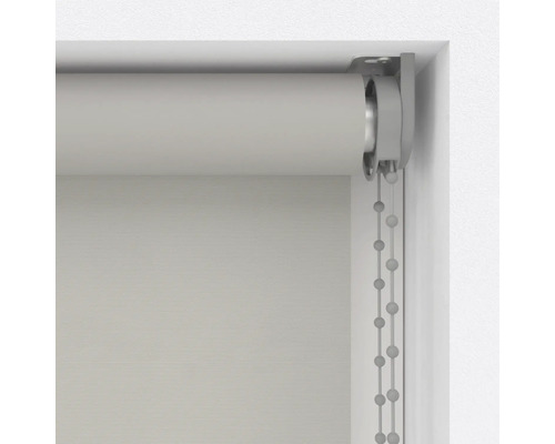 Roleta s retiazkovým ovládaním na dekoráciu okien