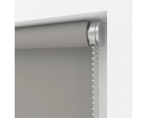 Roletový systém s retiazkovým ovládaním na dekoráciu okien