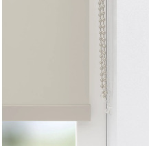 Detailný pohľad na roletu s reťazovým ovládaním na okne