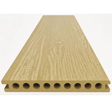 Terasa z plastu s dutým komorovým profilom