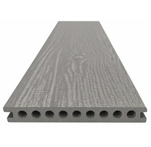 Terasa z drevoplastu s dutým profilom