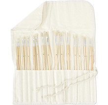 Sada štetcov vo svetlej látkovej taške, zoradené podľa čísel