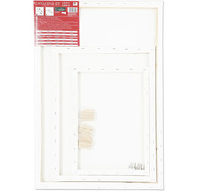 Sada plátien s tromi blind rámami a drevenými klinmi v rôznych veľkostiach.