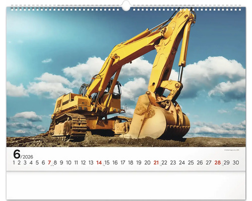 Nástenný kalendár s fotografiou žltého bagra v júni 2026