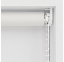 Detailný pohľad na roletu s retiazkovým ovládaním na dekoráciu okien