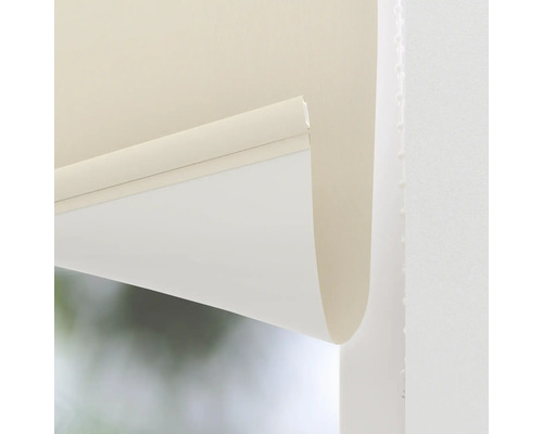 Detailný pohľad na roletu na dekoráciu okien