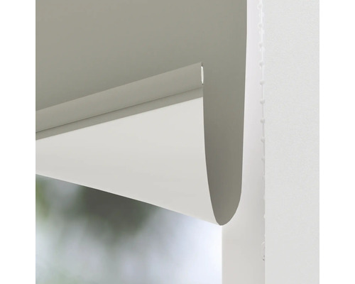 Roleta na okne na reguláciu svetla