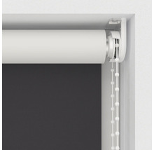 Roleta s retiazkovým ovládaním v okennom ráme