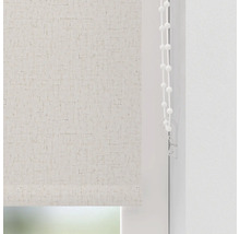 Roleta s retiazkovým ovládaním na okne