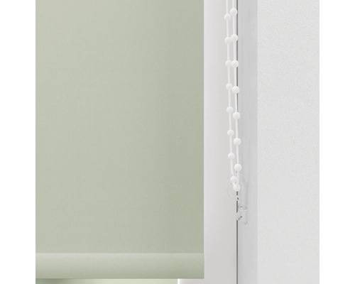 Zelené rolety s ovládacou retiazkou