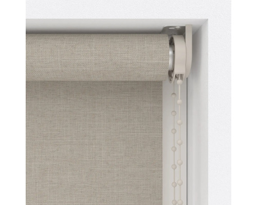 Roleta v okne pre reguláciu svetla