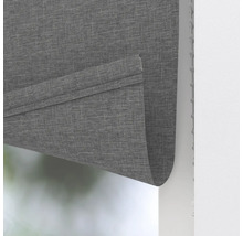 Sivá skladaná roleta na dekoráciu okien a ochranu súkromia.