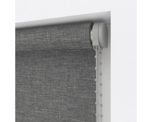 Sivá roleta s retiazkovým ovládaním na dekoráciu okien a ochranu pred slnkom