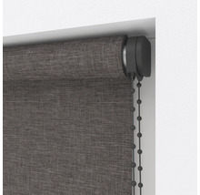 Detail šedej rolety na okne