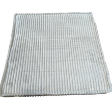 Vankúš s rebrovanou štruktúrou