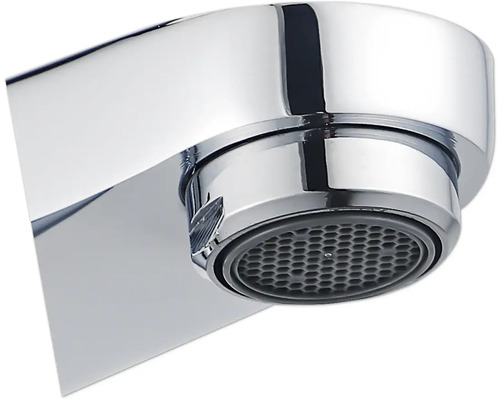 Detail vodovodnej batérie s perlátorom pre umývadlo