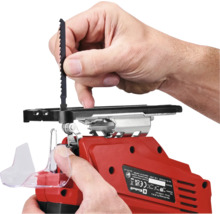 Vkladanie pílového listu do akumulátorovej priamočiarej píly Einhell