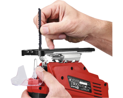 Vkladanie pílového listu do akumulátorovej priamočiarej píly Einhell