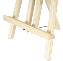 Drevený maliarsky stojan pre umelecké potreby