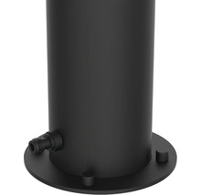 Detail okrúhleho valcového stĺpika s pripojením vodovodného kohútika