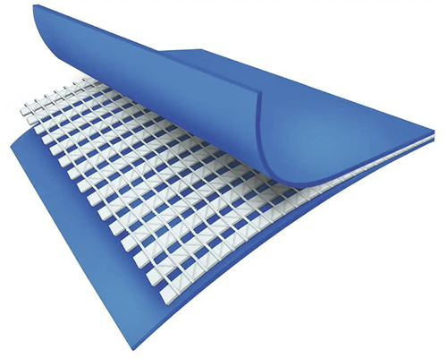 Priečny rez jazierkovej fólie s výstužou tkaninou