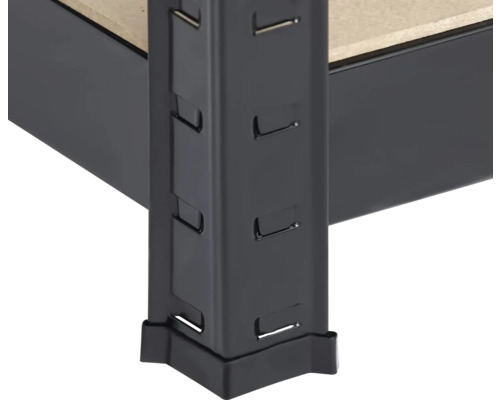 Detail kovového regálu s drevenou policou