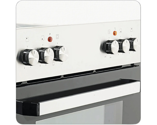 Detailný pohľad na sporák s otočnými gombíkmi na ovládanie varných dosiek a funkcií rúry