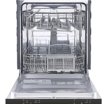 Vnútorný pohľad na umývačku riadu s otvorenými dverami a výsuvnými košmi na riad.