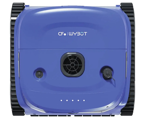 Pohľad zhora na bazénový čistiaci robot CF Wybot