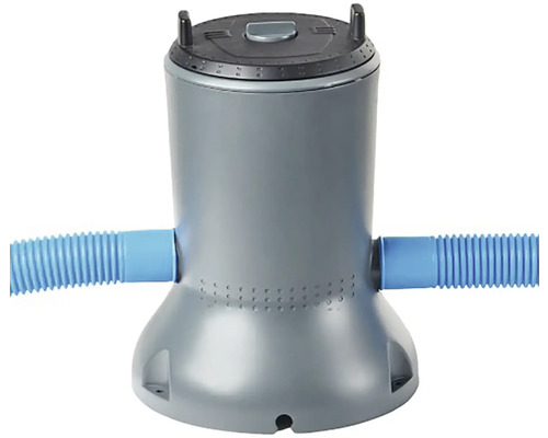 Bazénová filtrácia s modrými hadicami