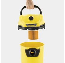 Logo Kärcher na žltom vysávači, u ktorého sa vymieňa filter