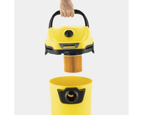 Logo Kärcher na žltom vysávači, u ktorého sa vymieňa filter