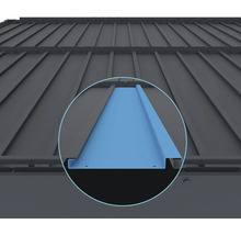 Detailný pohľad na systém kovovej strechy s upevňovacím profilom