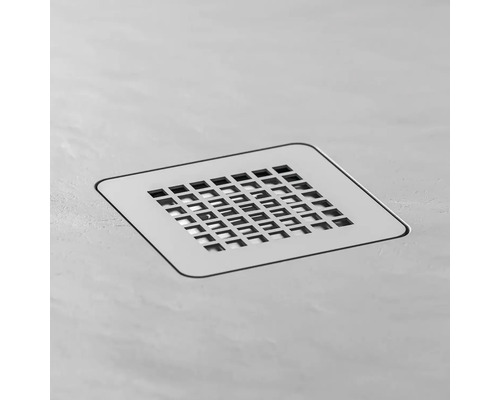 Štvorcový sprchový odtok z kovu so štvorcovými otvormi