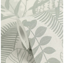 Rolka tapety so vzorom listov.