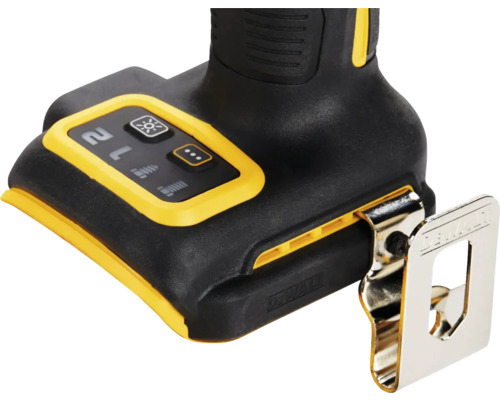 Detail akumulátorovej vŕtačky so svietidlom, reguláciou rýchlosti a sponou na opasok