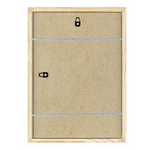 Zadná strana dreveného rámu na obraz s úchytmi