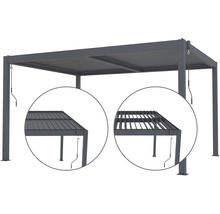 Pergola s nastaviteľnými lamelami na tienenie v záhrade.