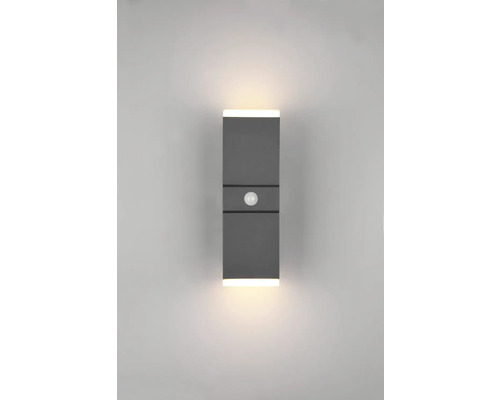 Nástenné svietidlo s pohybovým senzorom