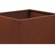 Štvorcový kvetináč z kovu