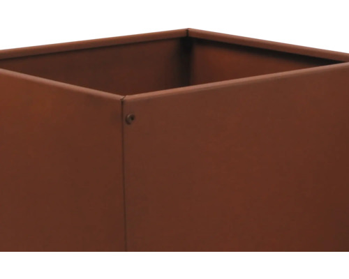 Štvorcový kvetináč z kovu