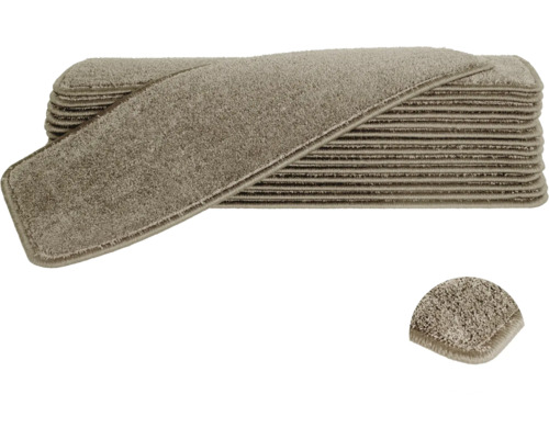 Kobercové stupňové rohože v stohu