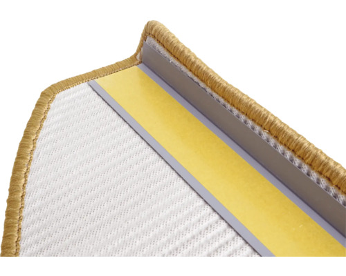 Detail schodového profilu s lepiacou páskou