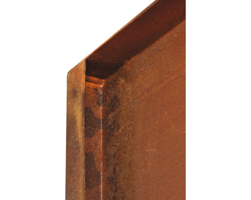 Detailný záber oceľového nosníka