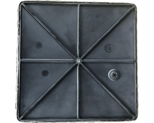 Štvorcová plastová doska s výstuhami