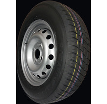 Koleso automobilu s oceľovým ráfikom