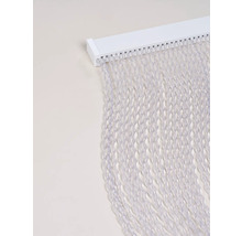 Dekoratívny špagátový záves s bielym držiakom