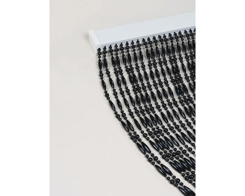 Korálkový záves s čiernymi korálkami
